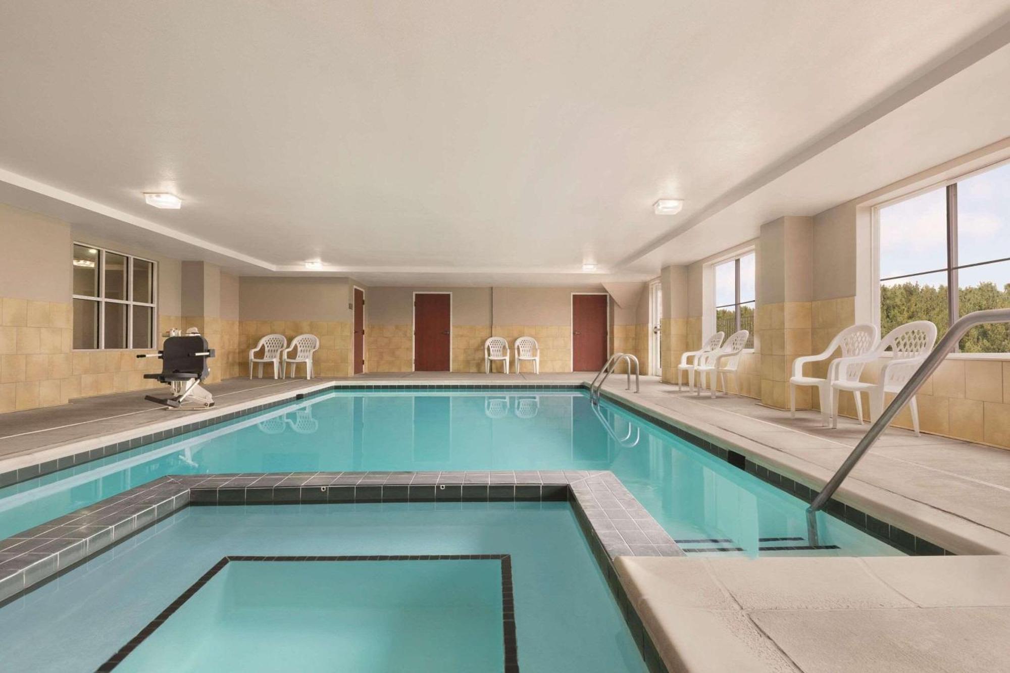 Country Inn & Suites By Radisson, Wytheville, Va Экстерьер фото